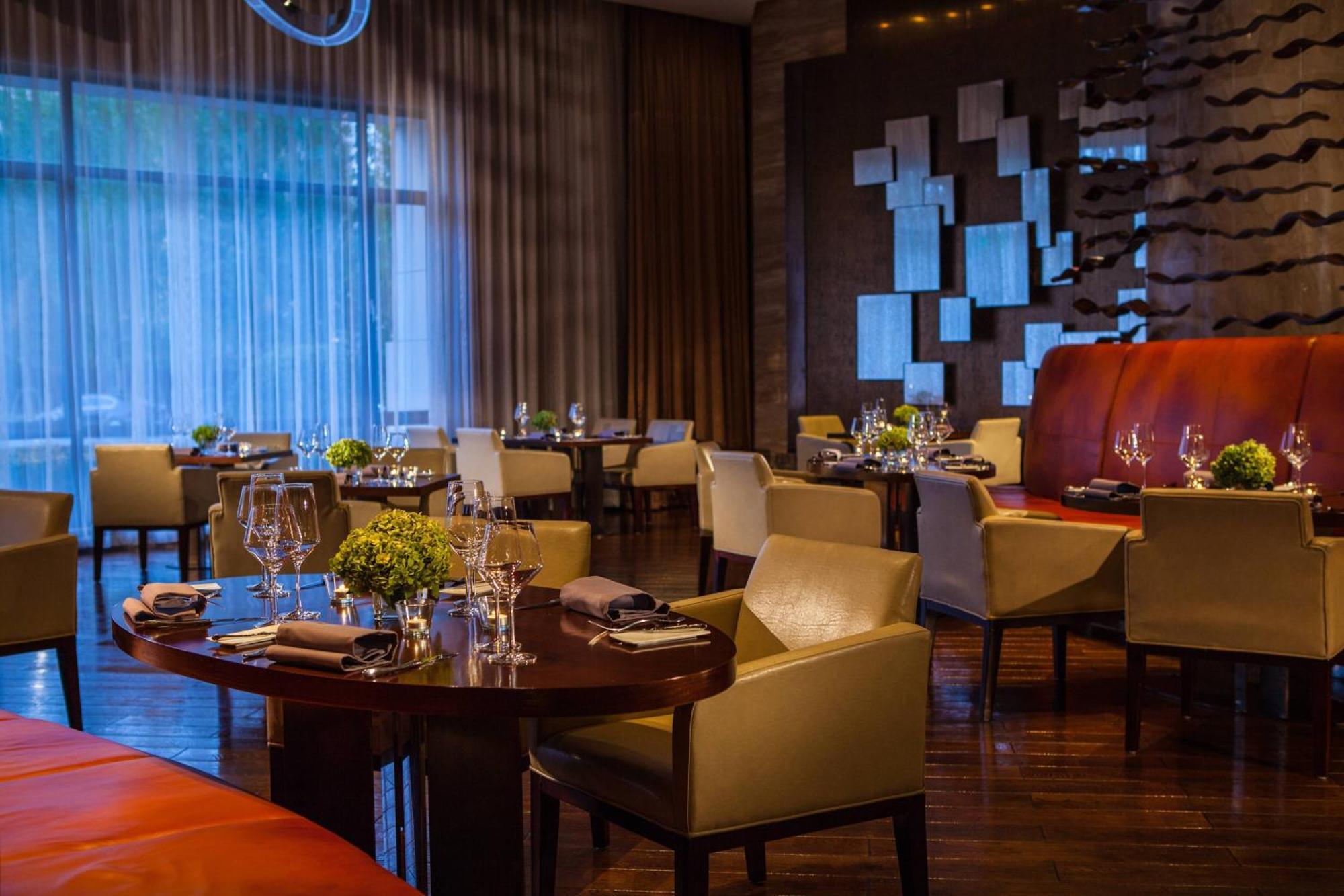Renaissance Tianjin Lakeview Hotel מראה חיצוני תמונה