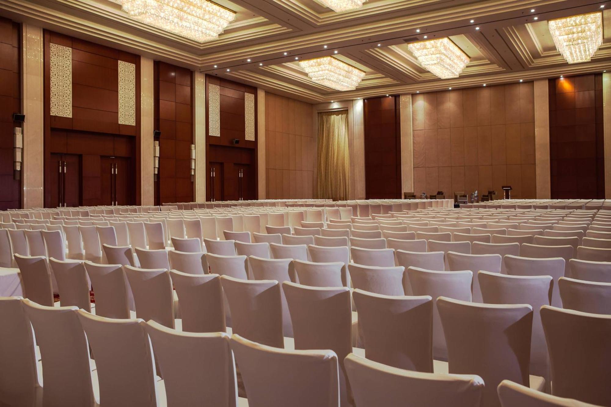 Renaissance Tianjin Lakeview Hotel מראה חיצוני תמונה