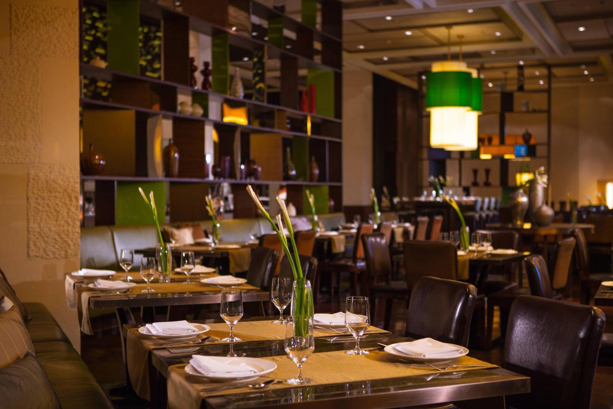 Renaissance Tianjin Lakeview Hotel מראה חיצוני תמונה